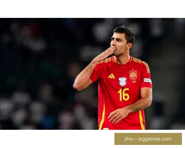 2025金球奖得主罗德里伤愈复出曼城训练备战新赛季