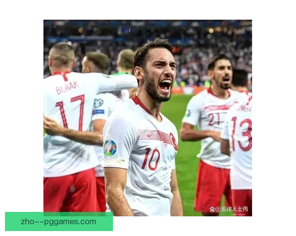 恰尔汗奥卢在对阵比利时德甲比赛中的攻防影响力深度解析