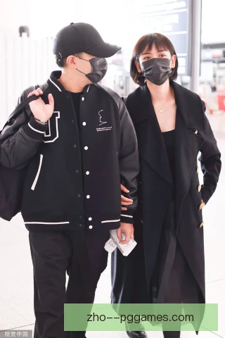 李晓峰穿裆过人摆脱，瞬间节奏变化撕开防线